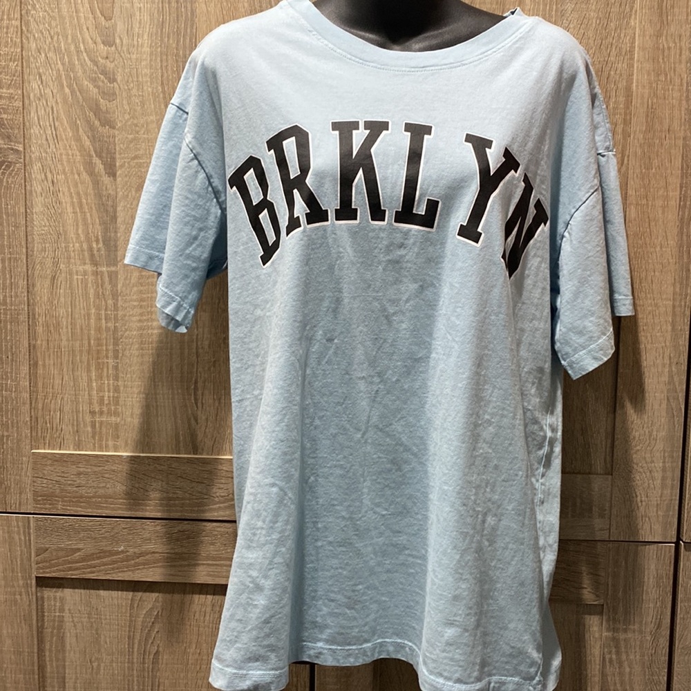 Graphic tee